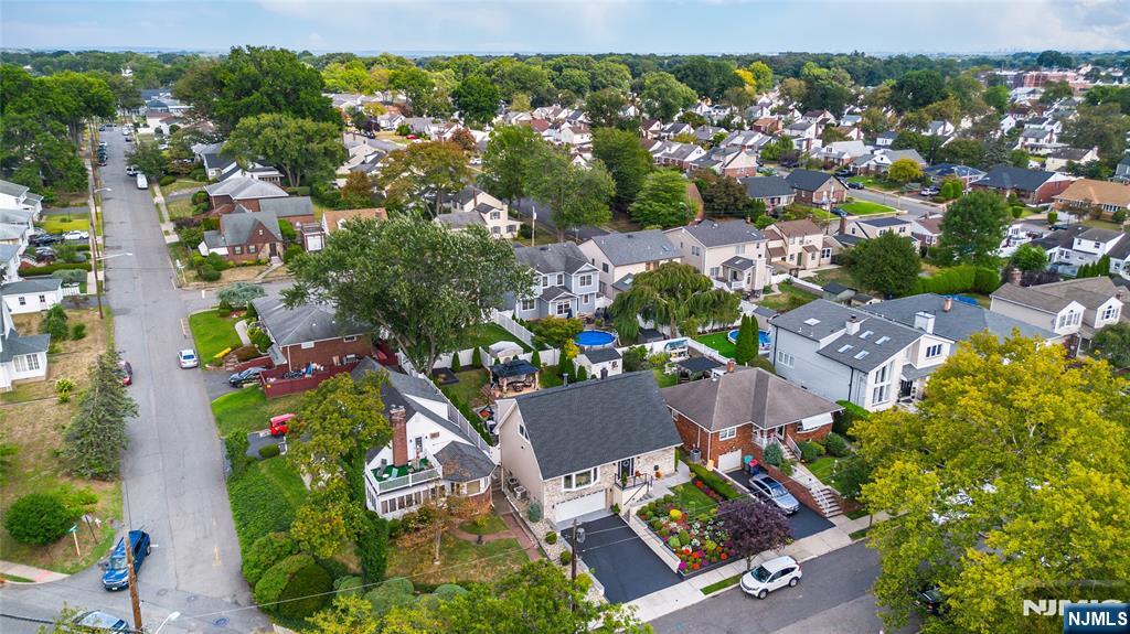 Elmwood Park, New Jersey, 07407, United States, 3 Bedrooms Bedrooms, ,3 BathroomsBathrooms,Residential,For Sale,1941820
