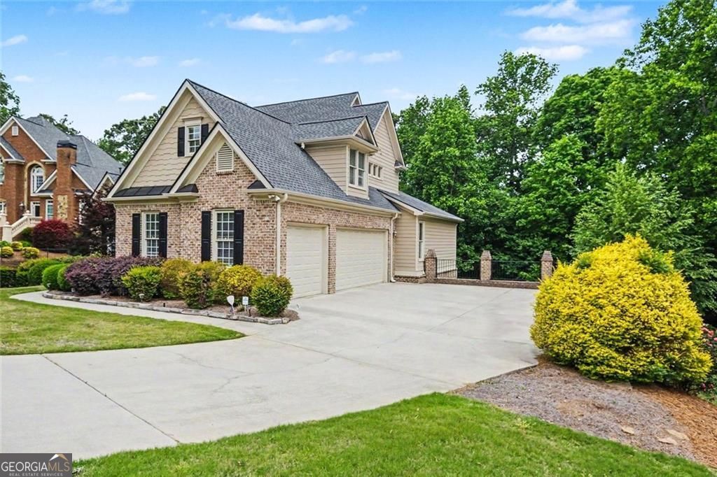 Flowery Branch, Georgia, 30542, United States, 6 Bedrooms Bedrooms, ,5 BathroomsBathrooms,Residential,For Sale,2043062