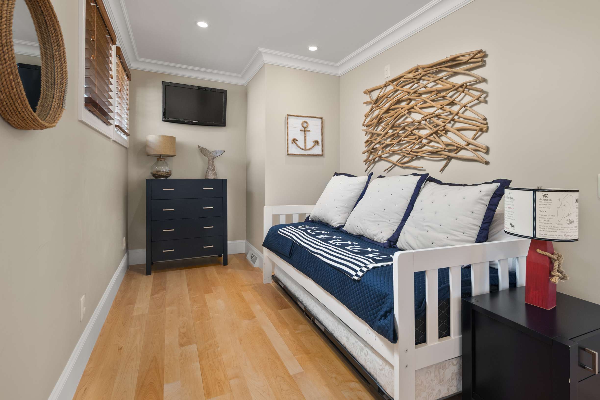  Elegant Estate Overlooking the Atlantic in Cape Neddick - 物件實景