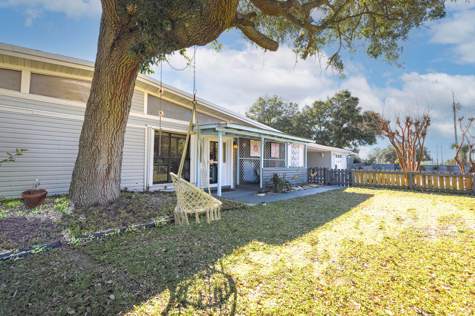 Fort Walton Beach, Florida, 32548, United States, 6 Bedrooms Bedrooms, ,5 BathroomsBathrooms,Residential,For Sale,1942905