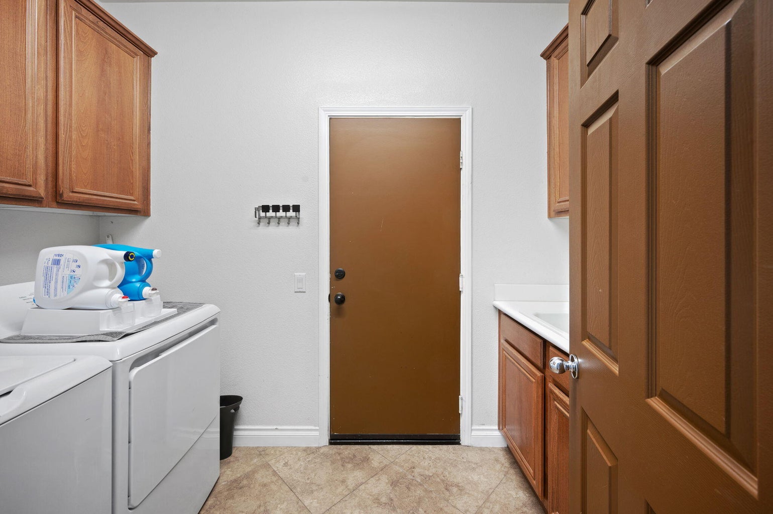Indio, California, 92203, United States, 4 Bedrooms Bedrooms, ,3 BathroomsBathrooms,Residential,For Sale,1915530