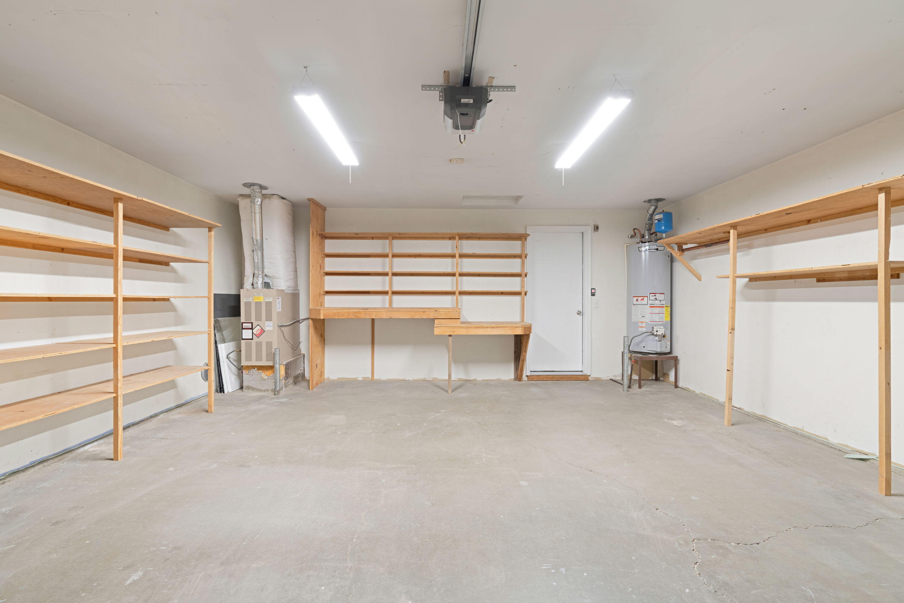 Bend, Oregon, 97701, United States, 3 Bedrooms Bedrooms, ,2 BathroomsBathrooms,Residential,For Sale,1697036