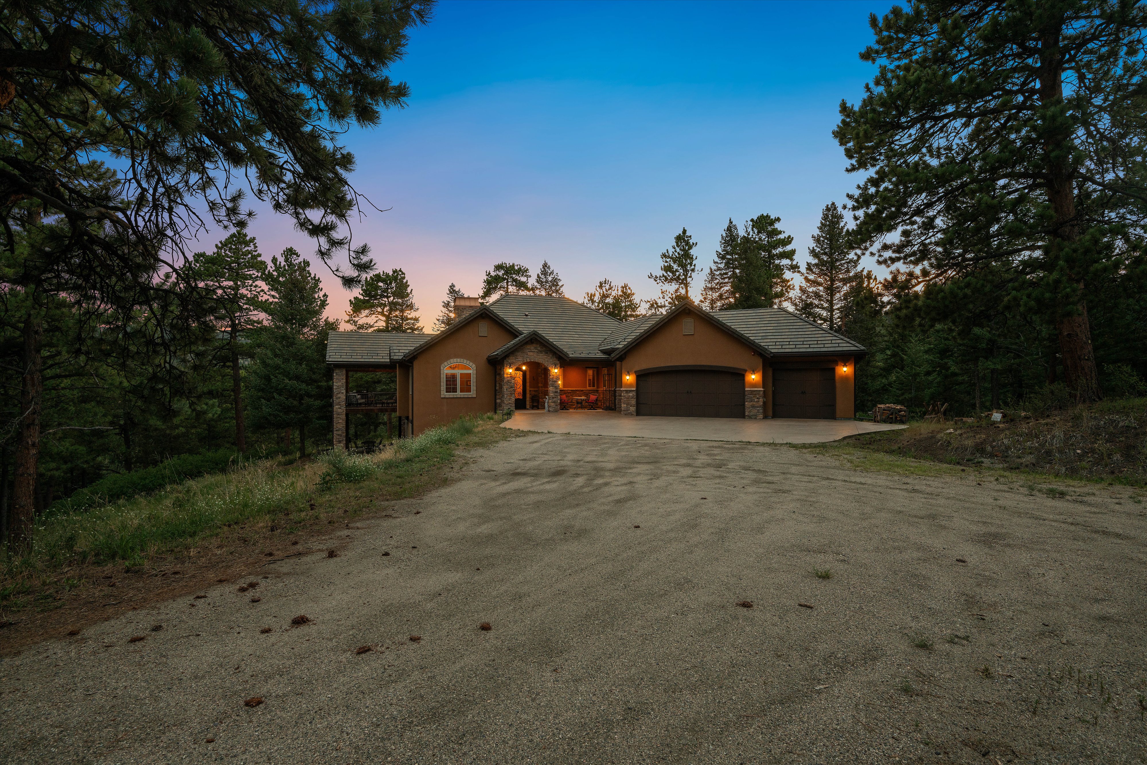  Extraordinary 20 Acre Mountain Estate Bordering Protected Wilderness - 物件實景
