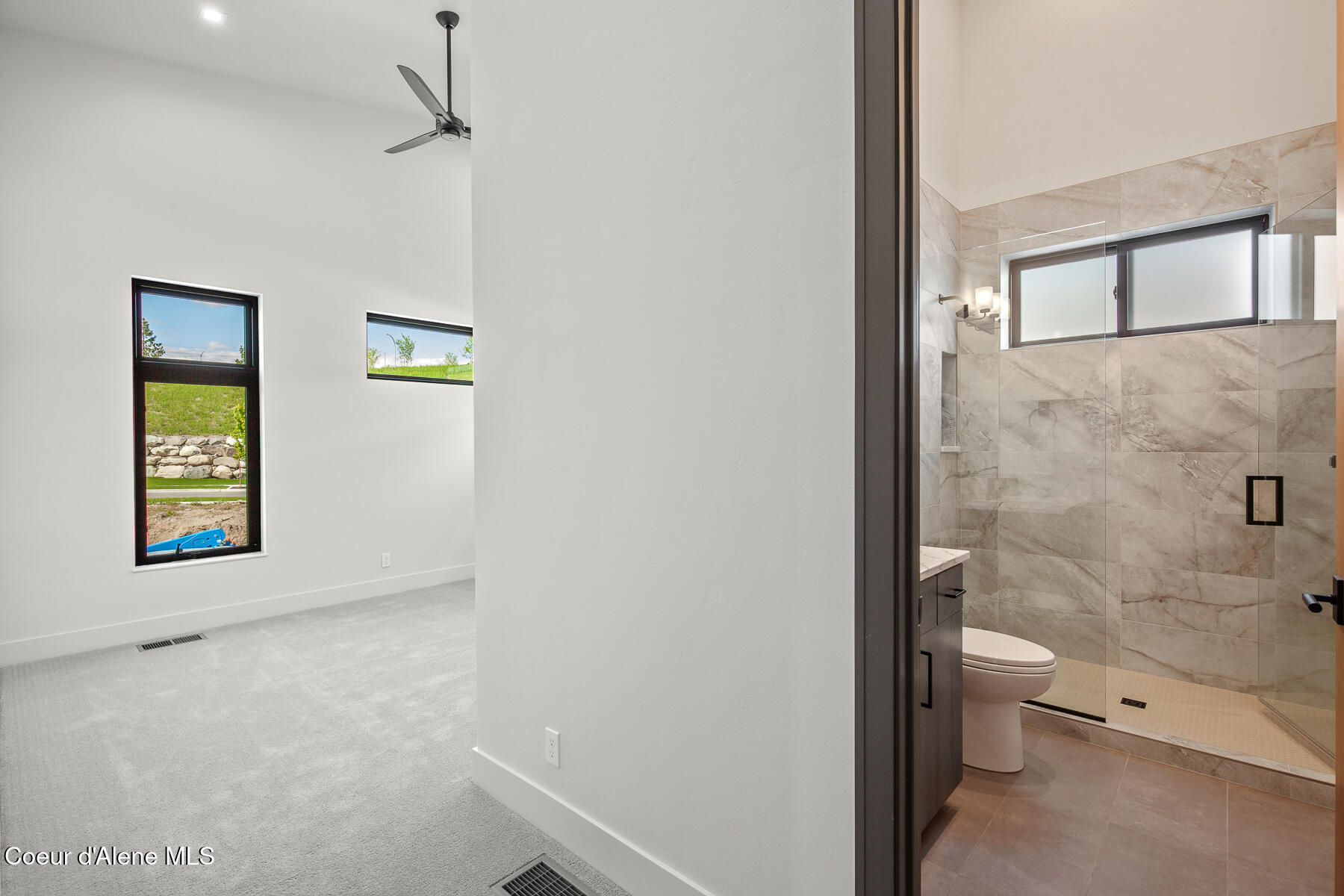 Coeur d'Alene, Idaho, 83814, United States, 3 Bedrooms Bedrooms, ,4 BathroomsBathrooms,Residential,For Sale,1983966