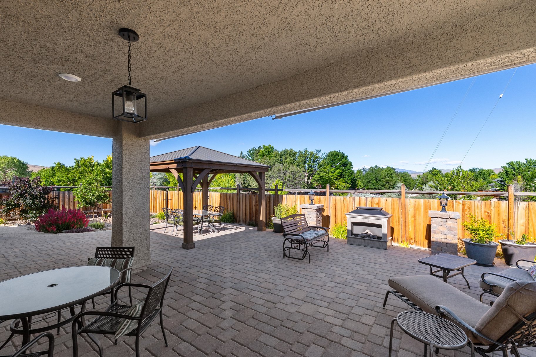  Welcome to 7239 Early Dawn Court, located in desirable Wingfield Springs - 物件實景