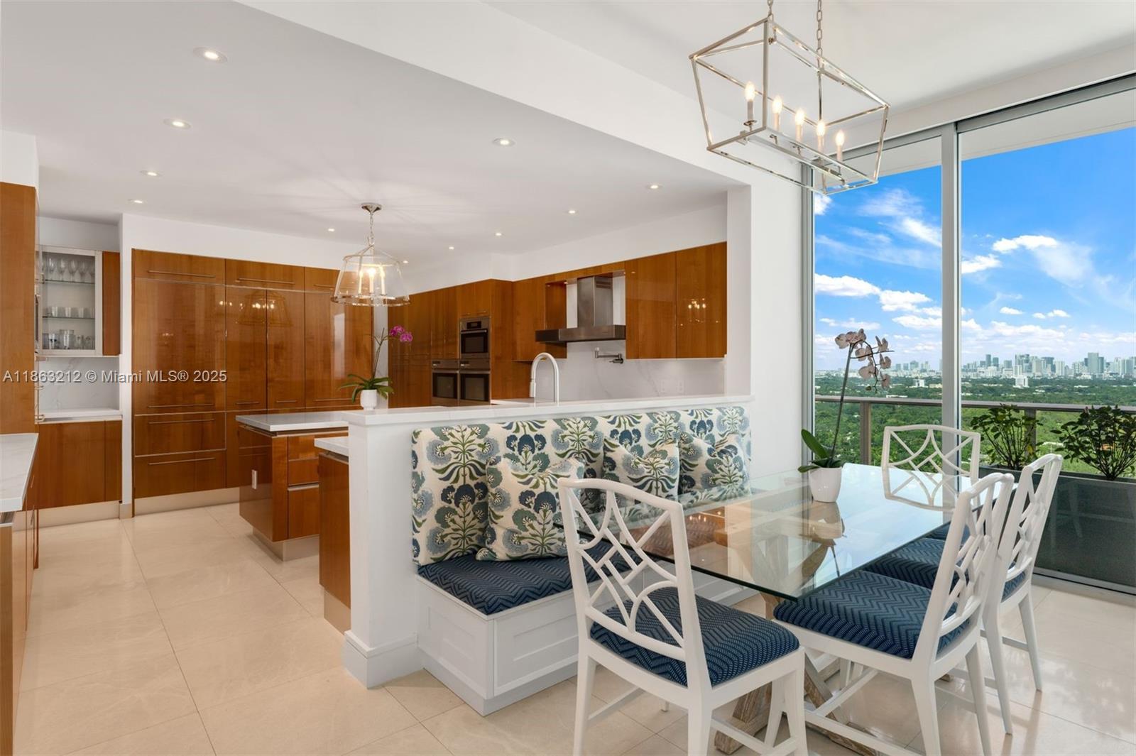 Miami, Florida, 33133, United States, 3 Bedrooms Bedrooms, ,4 BathroomsBathrooms,Residential,For Sale,1933299