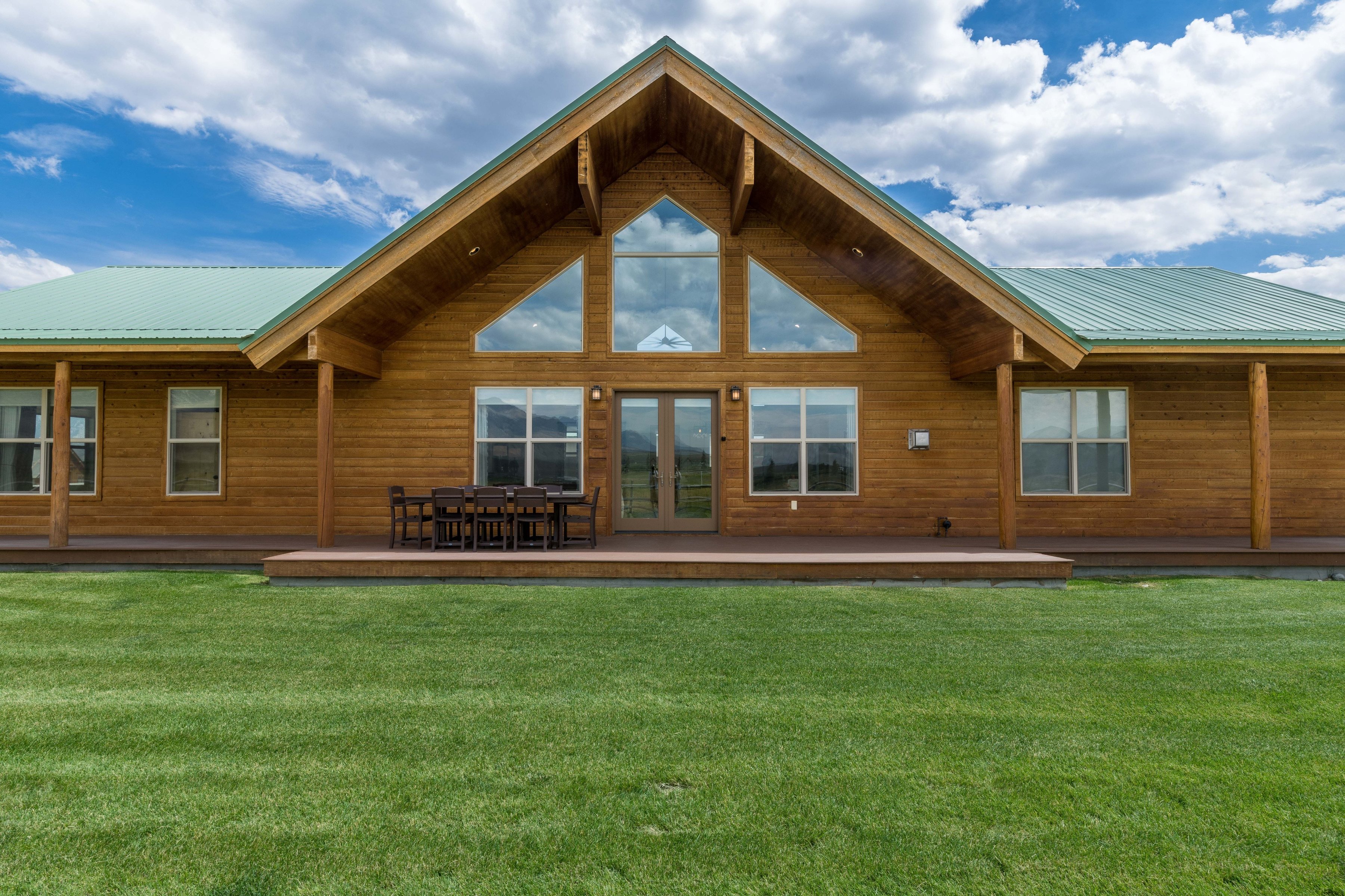  Equestrian Estate at the Base of Mt. Borah - 物件實景