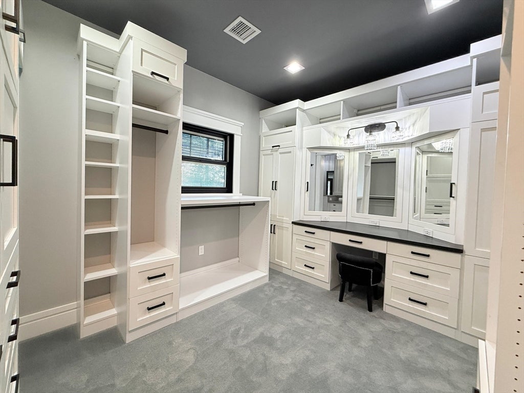 Carver, Massachusetts, 02330, United States, 5 Bedrooms Bedrooms, ,6 BathroomsBathrooms,Residential,For Sale,2005561