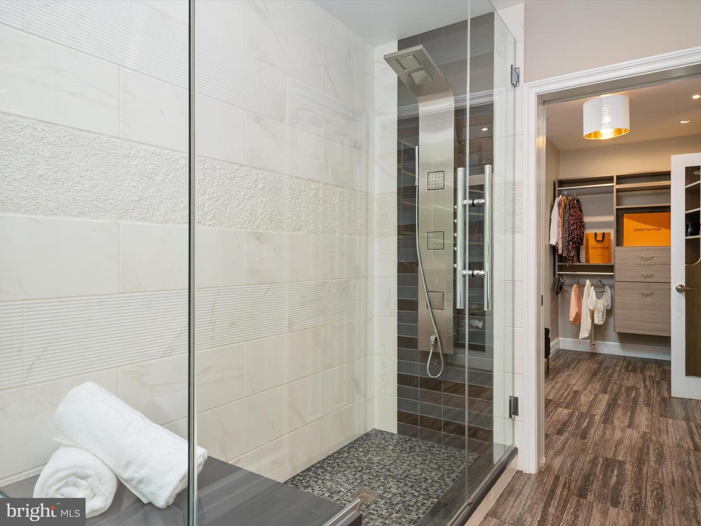 Annapolis, Maryland, 21401, United States, 5 Bedrooms Bedrooms, ,5 BathroomsBathrooms,Residential,For Sale,1895873