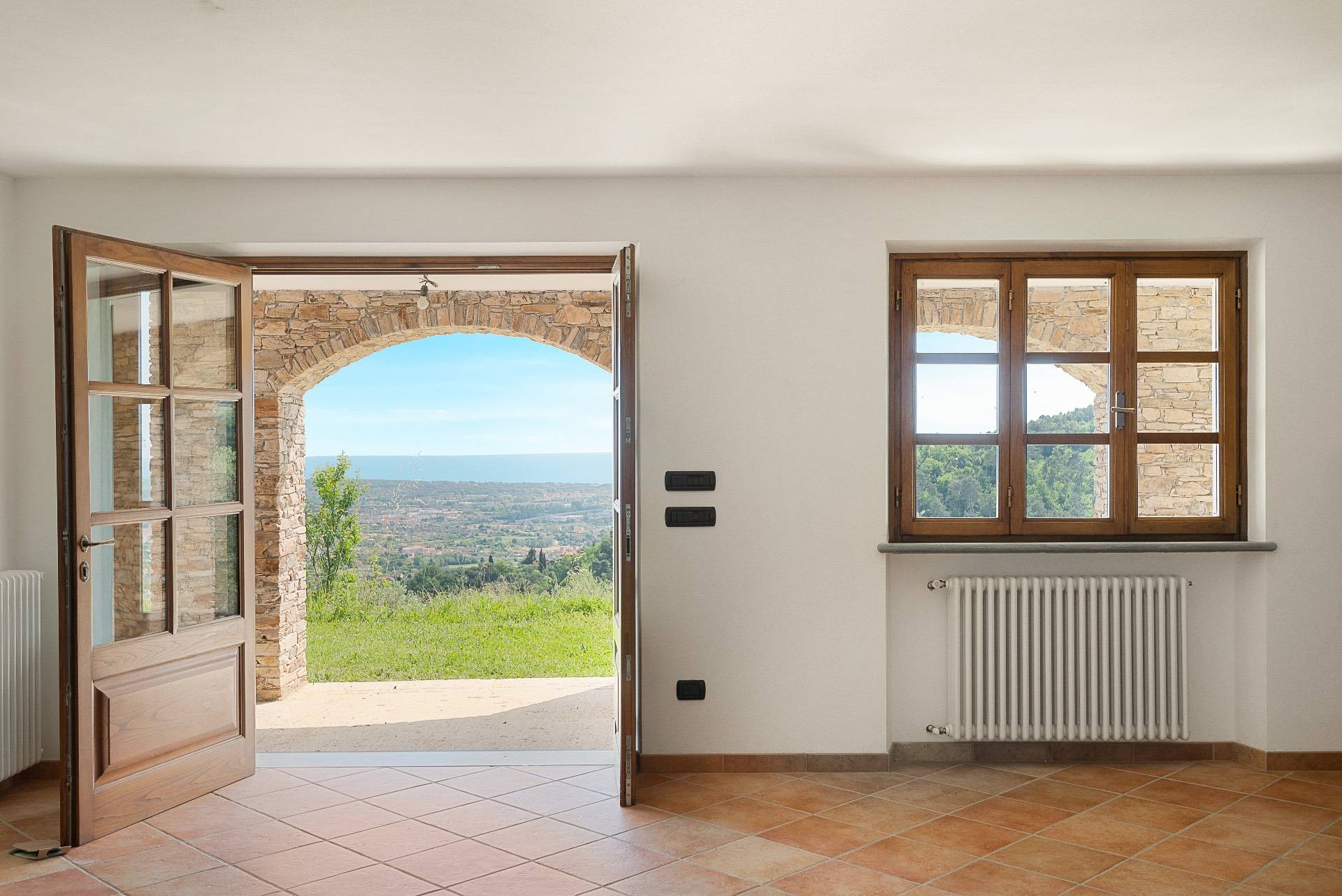 Via Pescino, Pietrasanta, Lucca, 55045, IT, 4 Bedrooms Bedrooms, ,4 BathroomsBathrooms,Residential,For Sale,Via Pescino,1534158