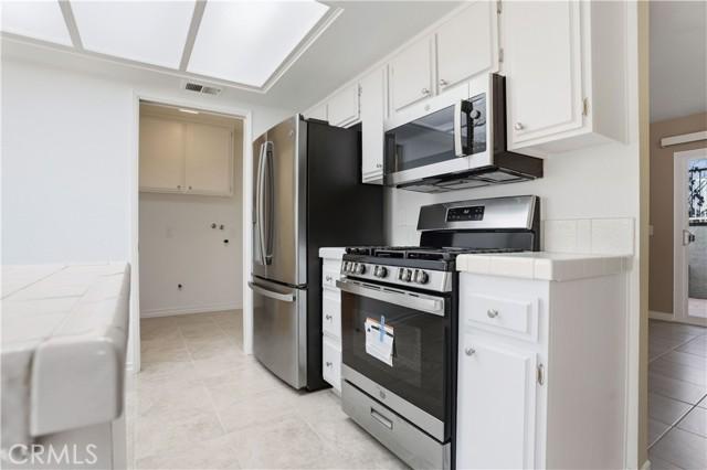 Brea, California, 92821, United States, 2 Bedrooms Bedrooms, ,3 BathroomsBathrooms,Residential,For Sale,1963215