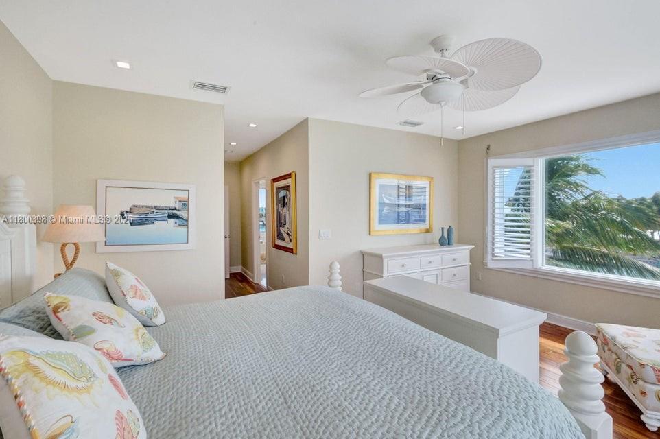 Islamorada, Florida, 33036, United States, 8 Bedrooms Bedrooms, ,10 BathroomsBathrooms,Residential,For Sale,1807381