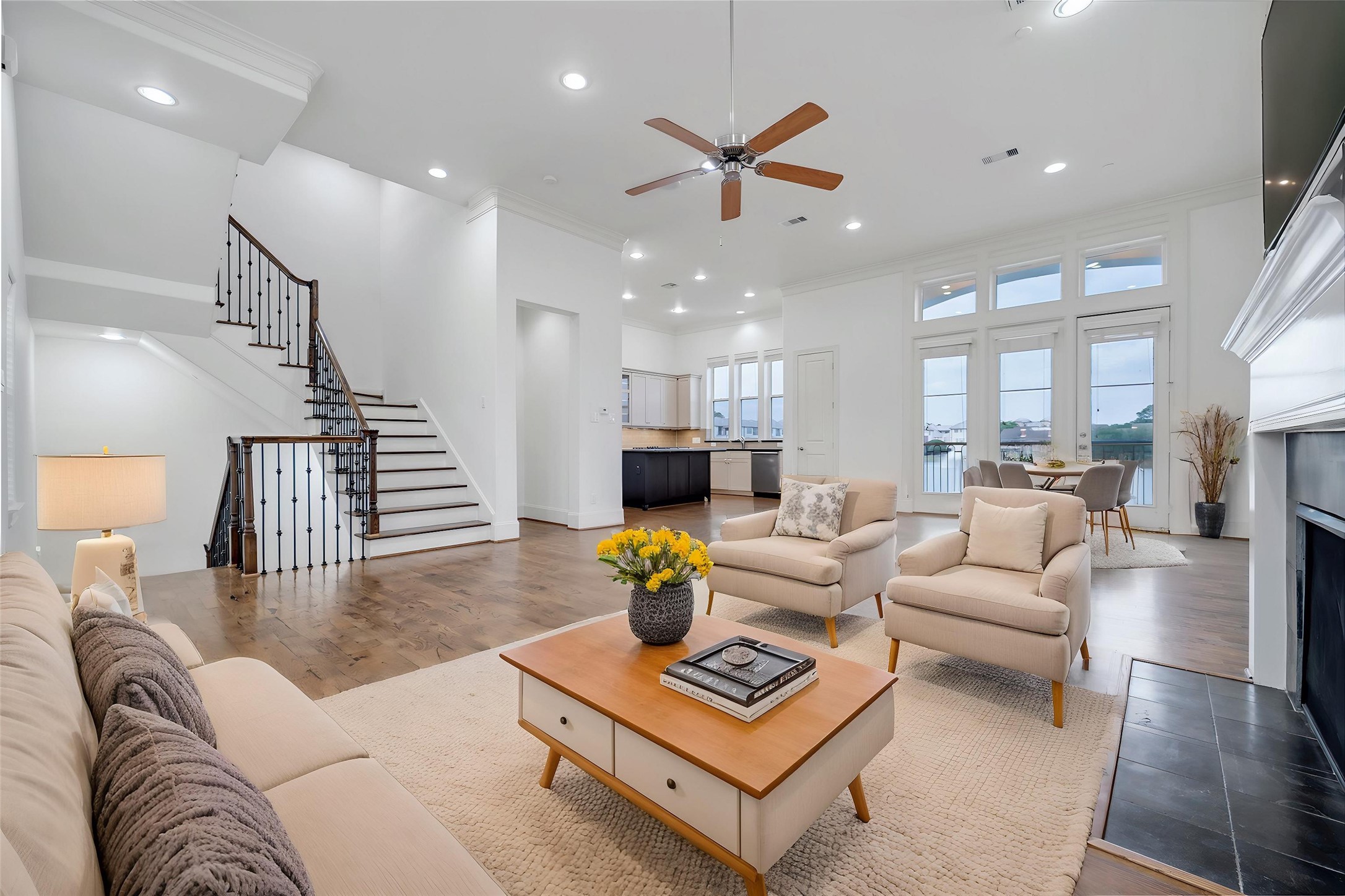 Houston, Texas, 77080, United States, 3 Bedrooms Bedrooms, ,5 BathroomsBathrooms,Residential,For Sale,1939348