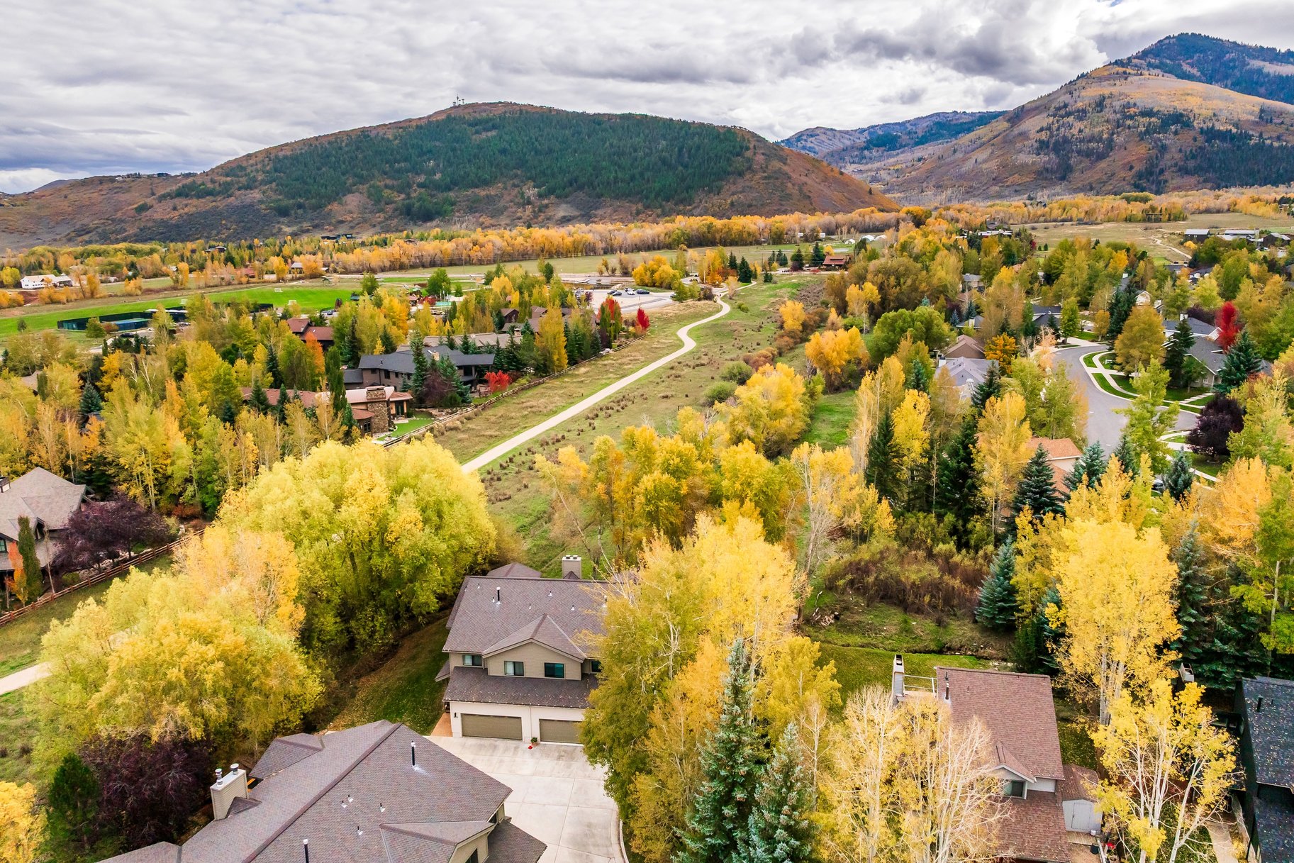  Updated Townhome in Ptarmigan’s Best Location with Ski Run Views - 物件實景