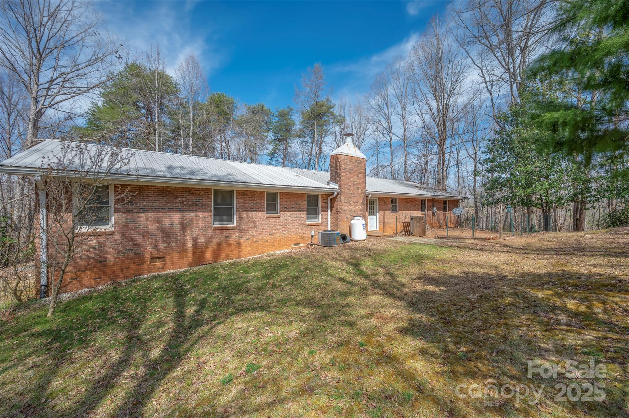 Rutherfordton, North Carolina, 28139, United States, 3 Bedrooms Bedrooms, ,2 BathroomsBathrooms,Residential,For Sale,1932677