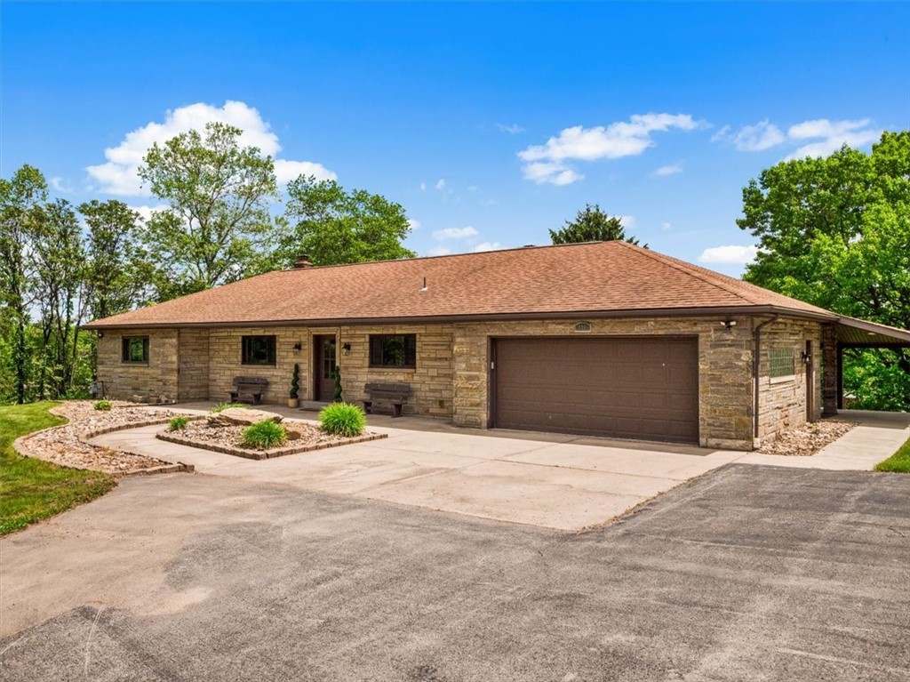 Center Twp, Pennsylvania, 15061, United States, 3 Bedrooms Bedrooms, ,3 BathroomsBathrooms,Residential,For Sale,1883463