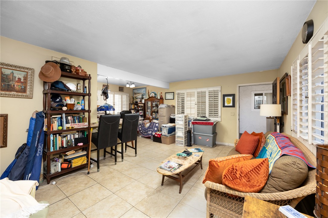 Laguna Beach, California, 92651, United States, 2 Bedrooms Bedrooms, ,3 BathroomsBathrooms,Residential,For Sale,1805517