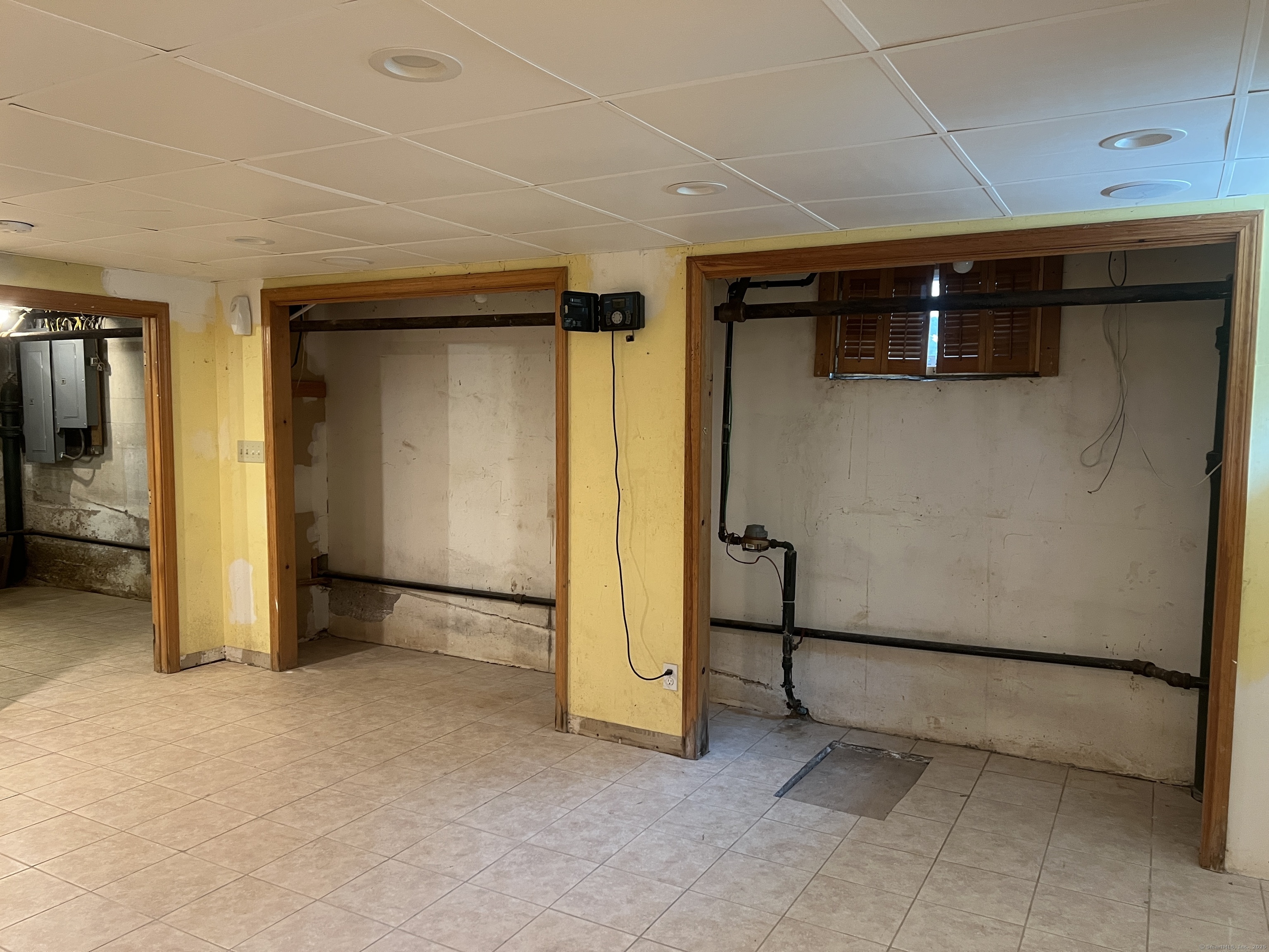 New Haven, Connecticut, 06511, United States, 5 Bedrooms Bedrooms, ,3 BathroomsBathrooms,Residential,For Sale,1826749