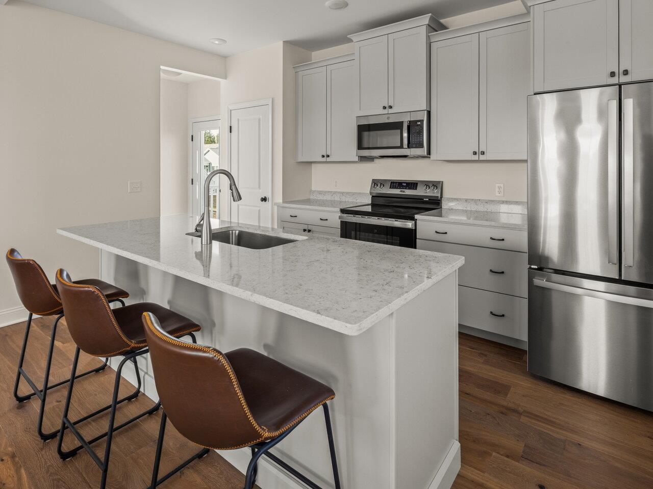 South Burlington, Vermont, 05403, United States, 3 Bedrooms Bedrooms, ,2 BathroomsBathrooms,Residential,For Sale,1939047