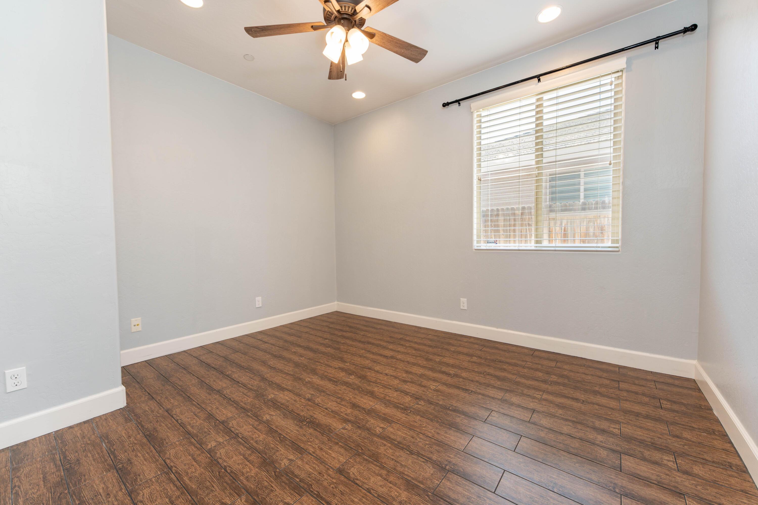 Tulare, California, 93274, United States, 4 Bedrooms Bedrooms, ,3 BathroomsBathrooms,Residential,For Sale,1975083