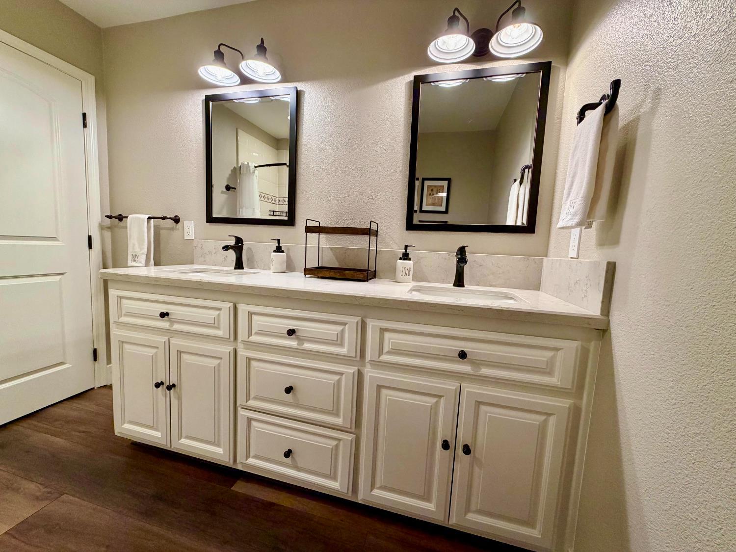 Colfax, California, 95713, United States, 5 Bedrooms Bedrooms, ,3 BathroomsBathrooms,Residential,For Sale,2002832