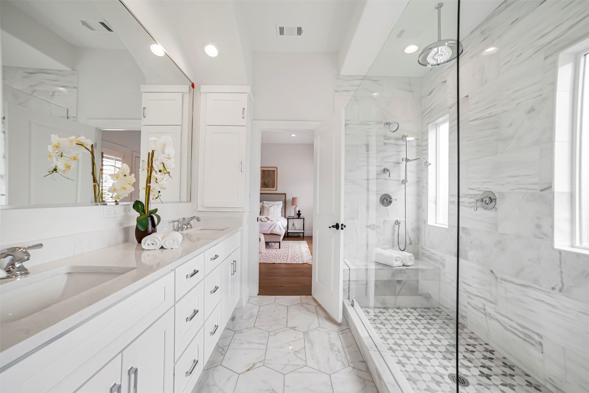 Austin, Texas, 78726, United States, 5 Bedrooms Bedrooms, ,4 BathroomsBathrooms,Residential,For Sale,1906907