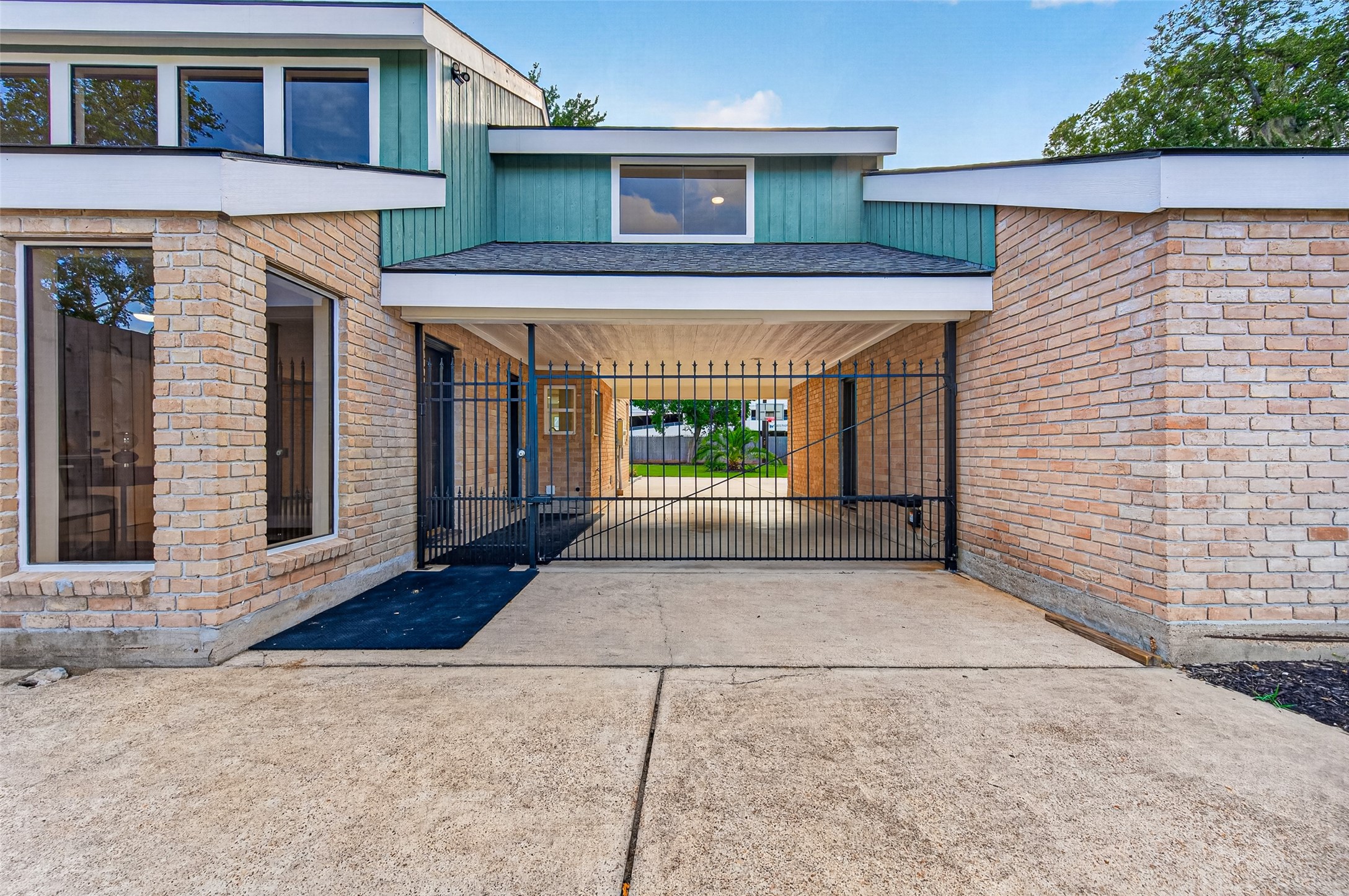  1202 Briar Bayou Drive - 物件實景