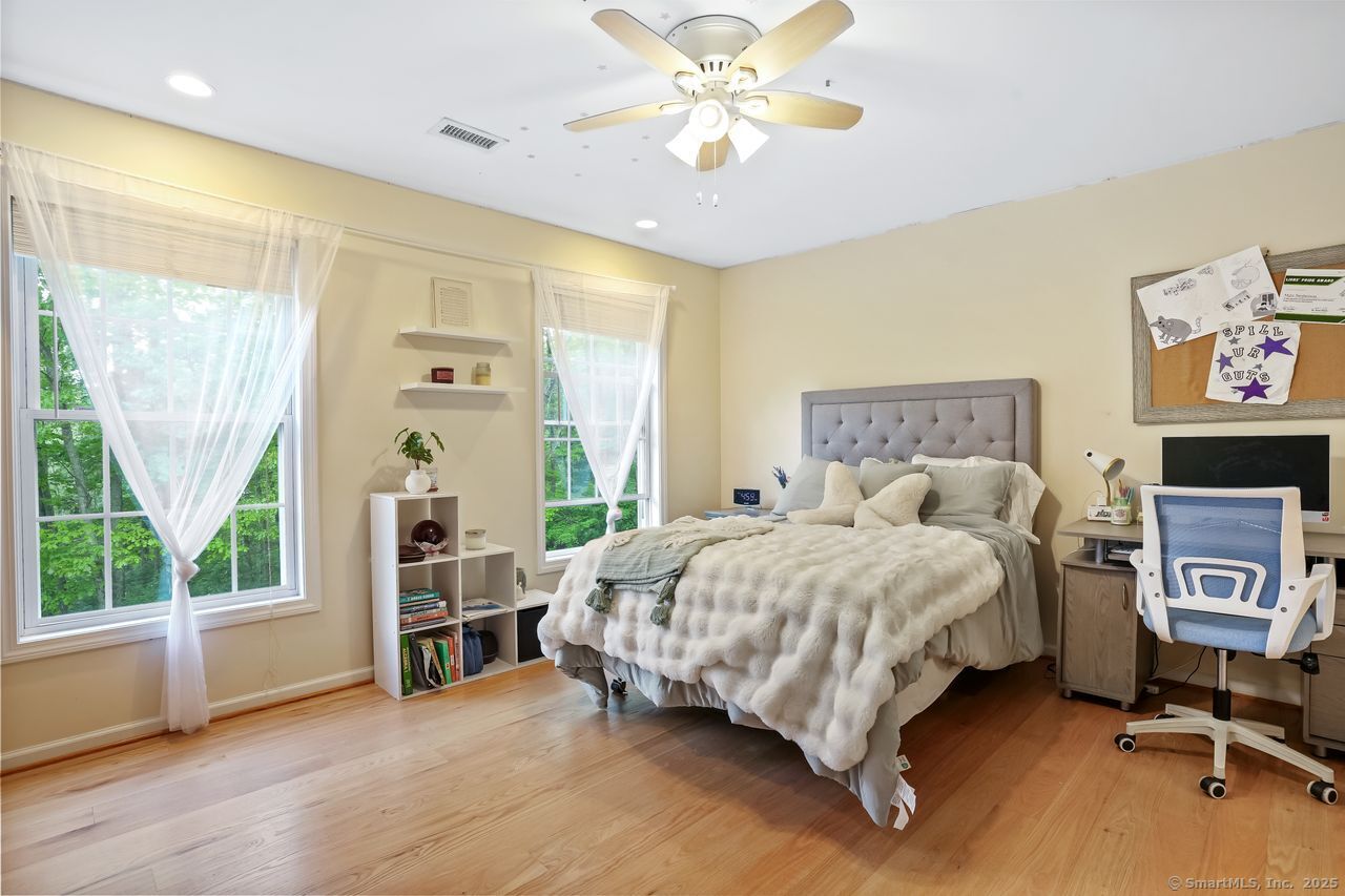 Newtown, Connecticut, 06470, United States, 4 Bedrooms Bedrooms, ,5 BathroomsBathrooms,Residential,For Sale,1938679