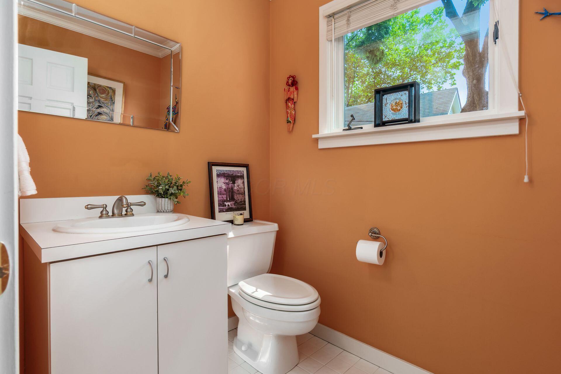 Columbus, Ohio, 43206, United States, 2 Bedrooms Bedrooms, ,3 BathroomsBathrooms,Residential,For Sale,1874605