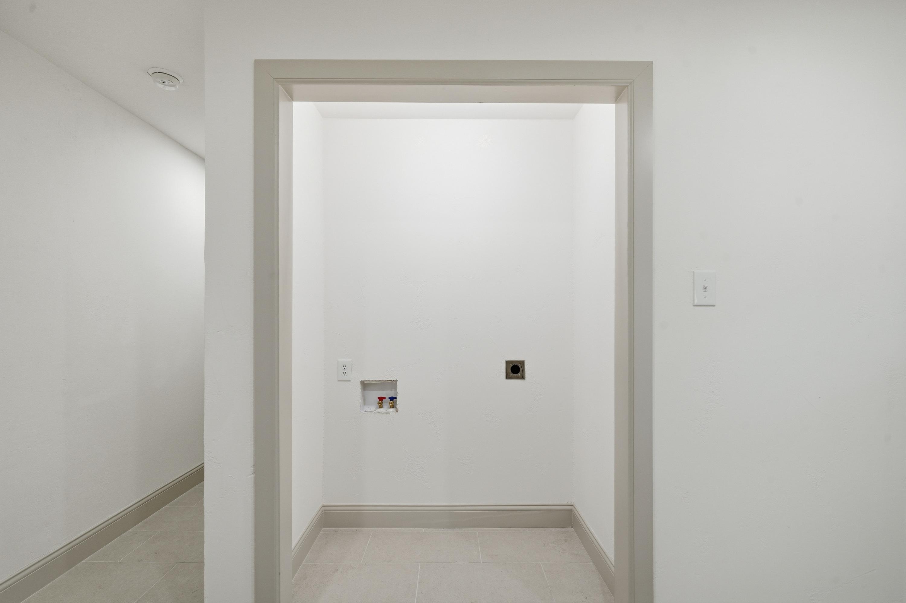  Move-In Ready on Volder Drive - 物件實景