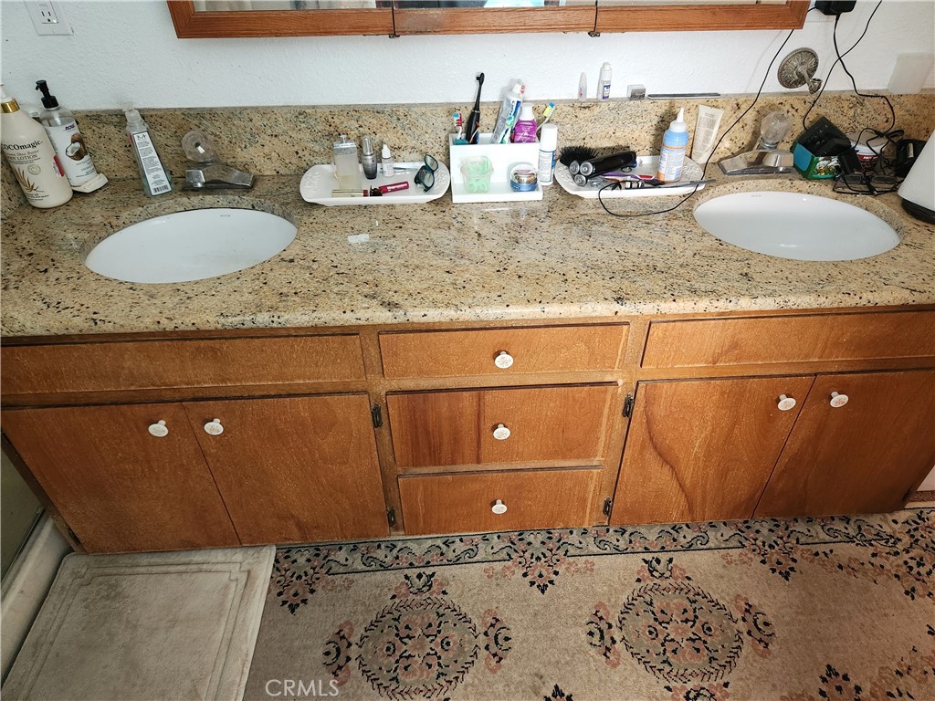 Oroville, California, 95966, United States, 4 Bedrooms Bedrooms, ,2 BathroomsBathrooms,Residential,For Sale,1887256