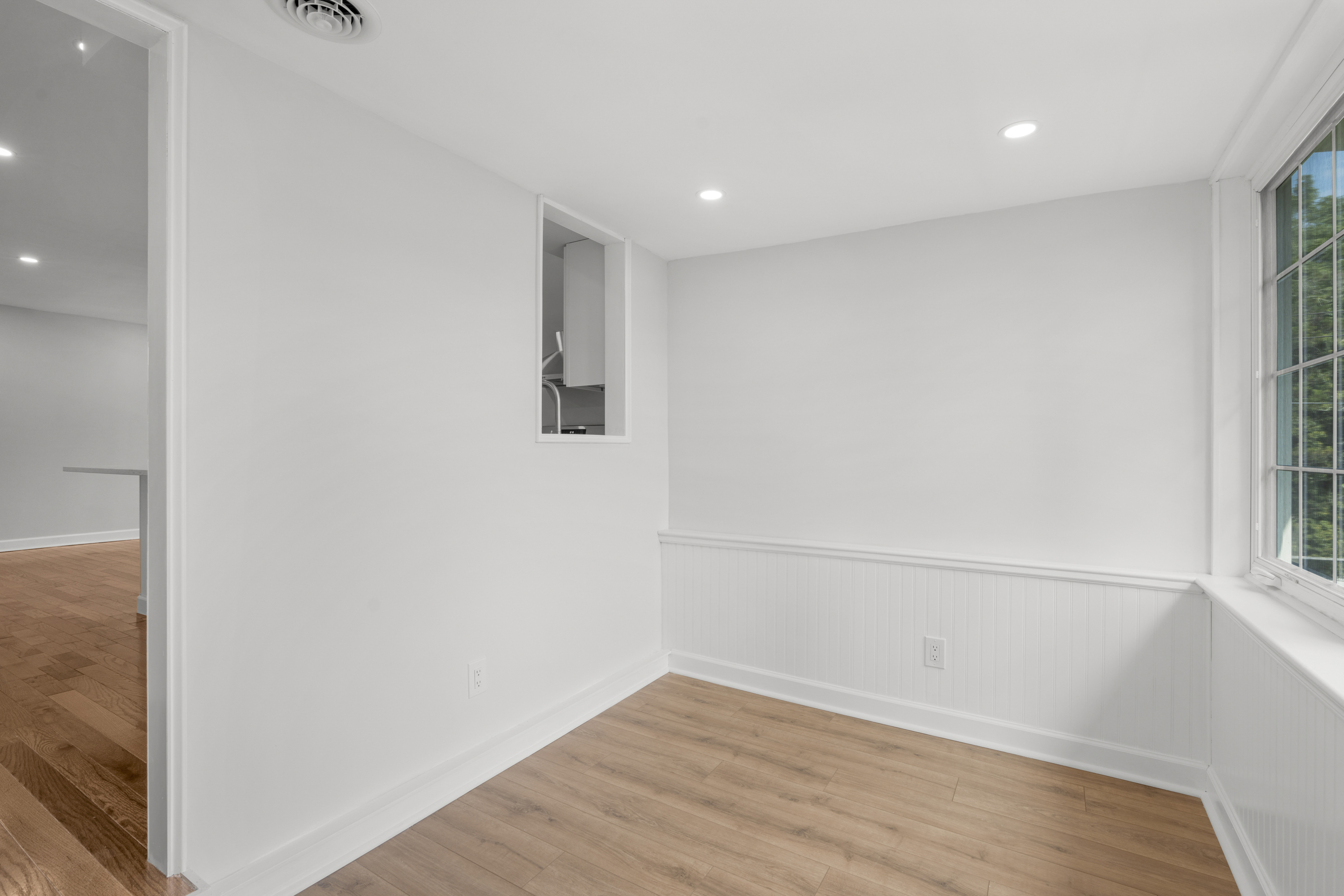  Wonderful 2-Family Mamaroneck Home - 物件實景