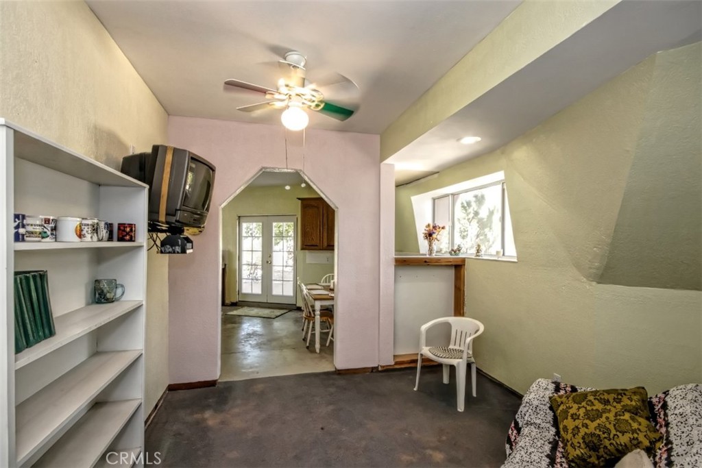 Newberry Springs, California, 92365, United States, 4 Bedrooms Bedrooms, ,6 BathroomsBathrooms,Residential,For Sale,1990195