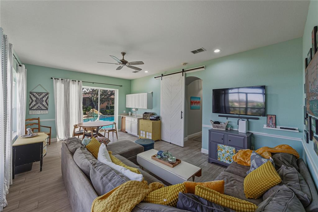 Plant City, Florida, 33566, United States, 4 Bedrooms Bedrooms, ,3 BathroomsBathrooms,Residential,For Sale,1996052