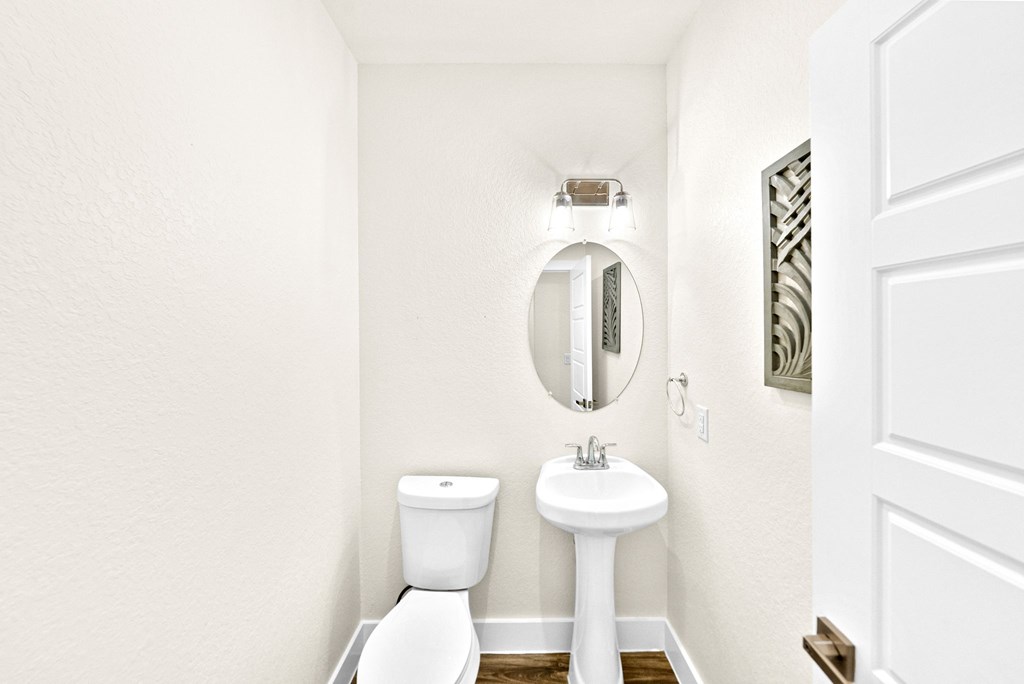 Kerrville, Texas, 78028, United States, 4 Bedrooms Bedrooms, ,3 BathroomsBathrooms,Residential,For Sale,2008788