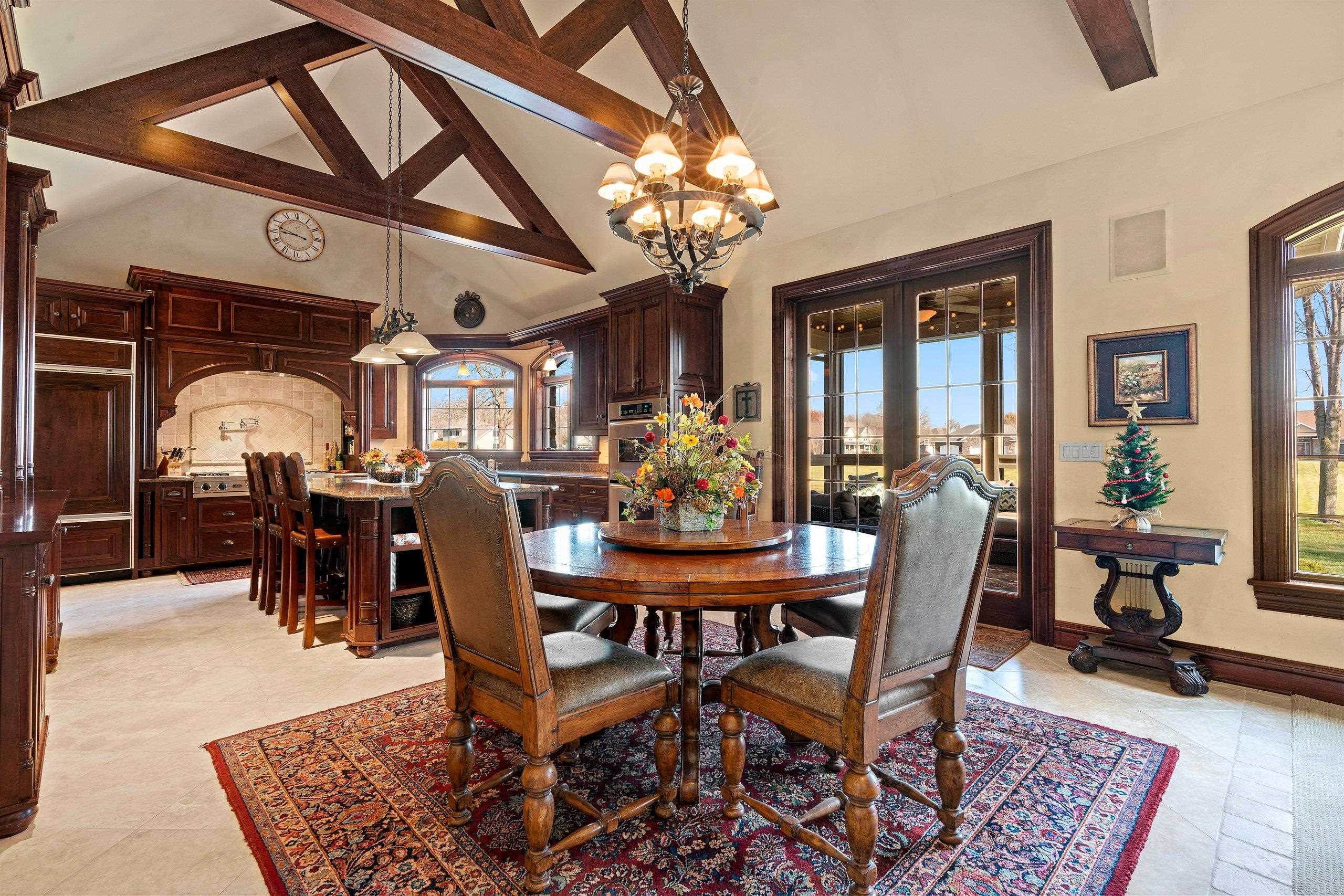 MENASHA, Wisconsin, 54952, United States, 6 Bedrooms Bedrooms, ,5 BathroomsBathrooms,Residential,For Sale,1994548