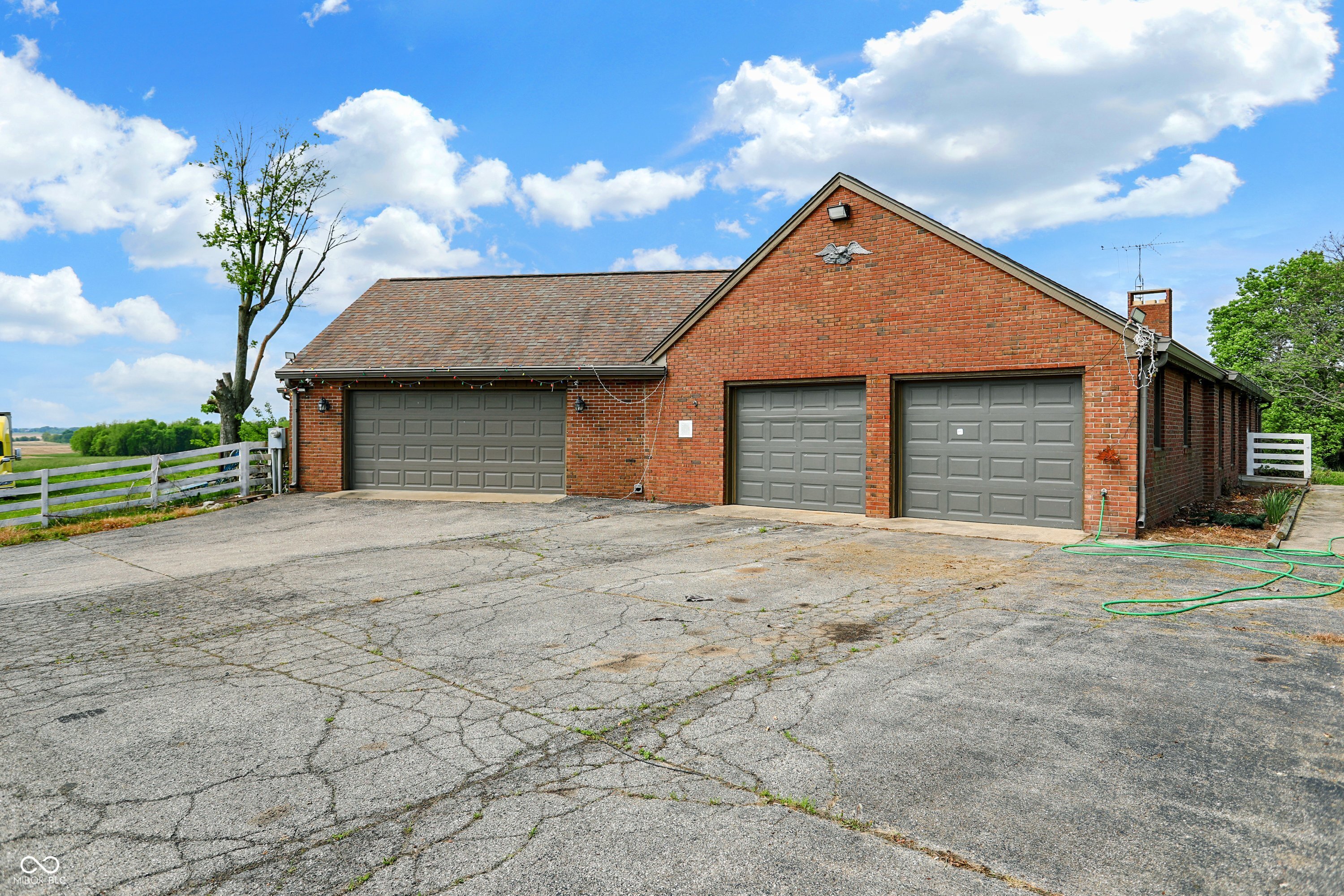 Edinburgh, Indiana, 46124, United States, 3 Bedrooms Bedrooms, ,3 BathroomsBathrooms,Residential,For Sale,1935669