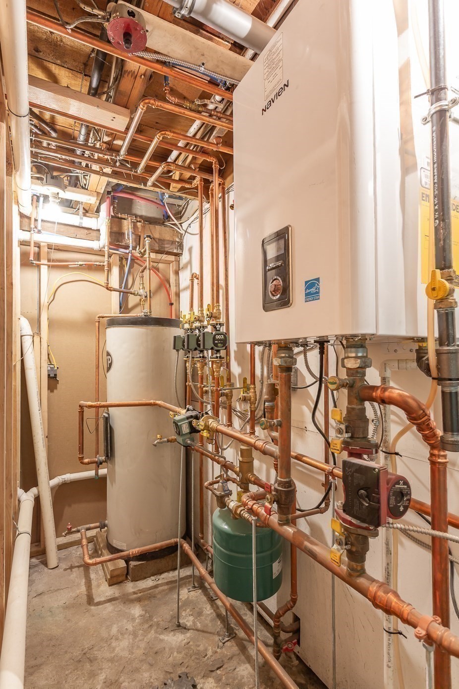 Raynham, Massachusetts, 02767, United States, 4 Bedrooms Bedrooms, ,3 BathroomsBathrooms,Residential,For Sale,1989927