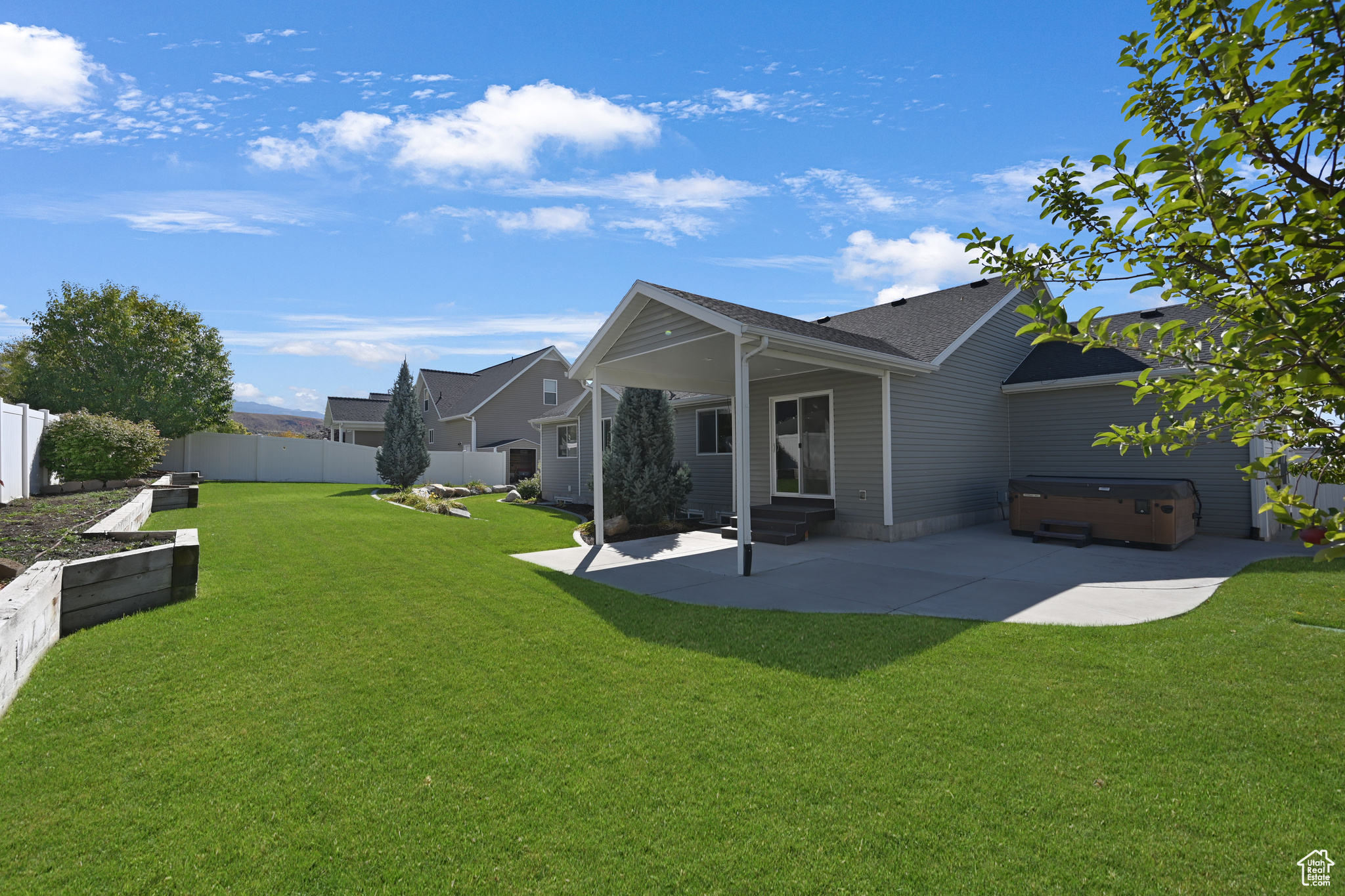 Richmond, Utah, 84333, United States, 2 Bedrooms Bedrooms, ,3 BathroomsBathrooms,Residential,For Sale,1979865