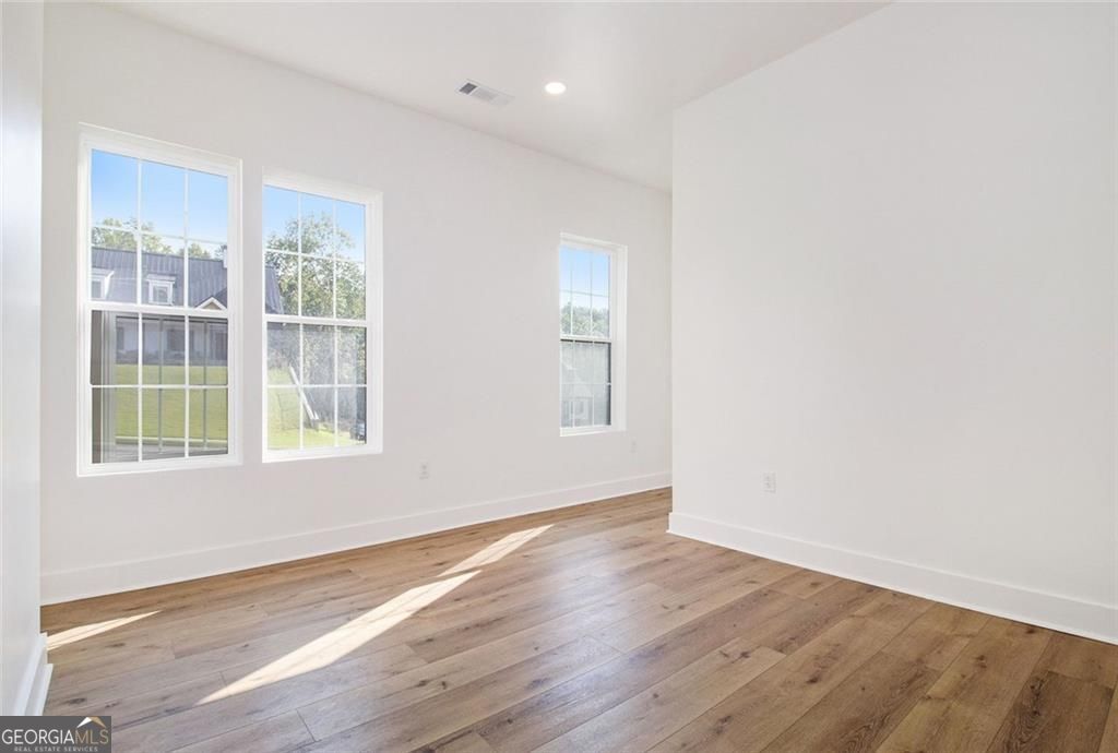 Dawsonville, Georgia, 30534, United States, 5 Bedrooms Bedrooms, ,7 BathroomsBathrooms,Residential,For Sale,1952234