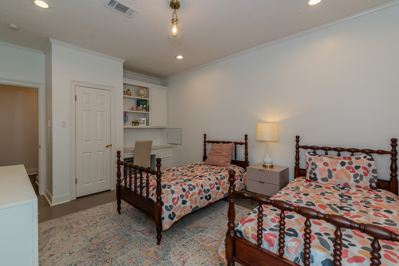 Beaumont, Texas, 77706, United States, 5 Bedrooms Bedrooms, ,4 BathroomsBathrooms,Residential,For Sale,1892171
