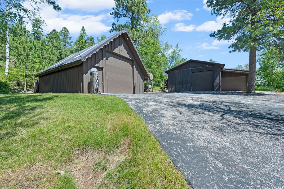 Lead, South Dakota, 57754, United States, 4 Bedrooms Bedrooms, ,3 BathroomsBathrooms,Residential,For Sale,1975195