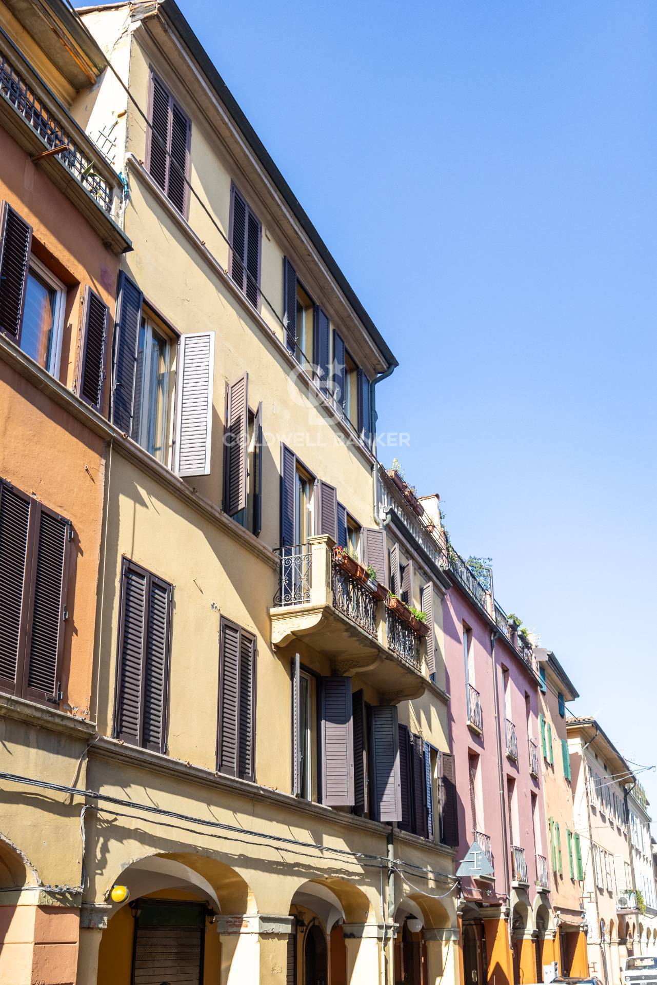 Bologna, Bologna, 40100, IT, ,Residential,For Sale,1992816