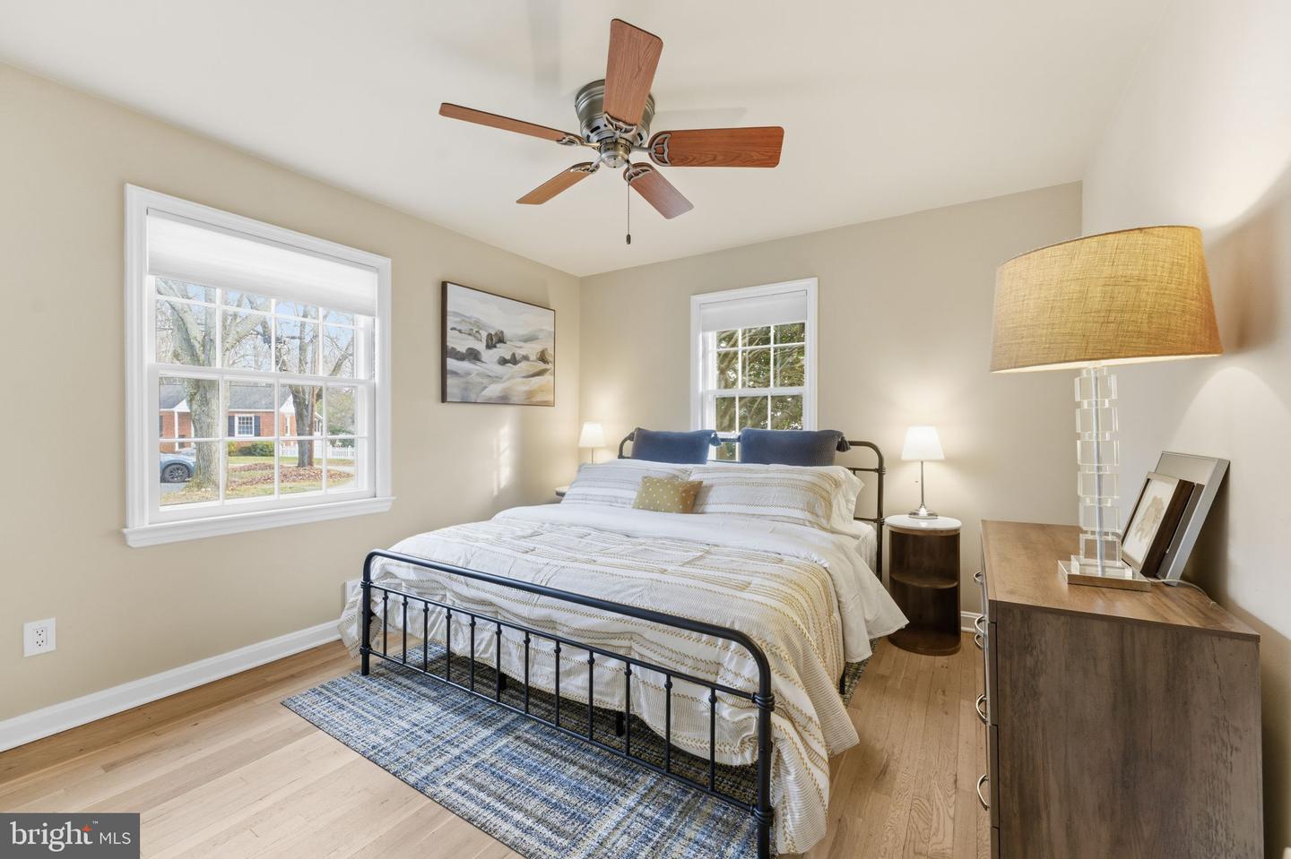 Kensington, Maryland, 20895, United States, 3 Bedrooms Bedrooms, ,2 BathroomsBathrooms,Residential,For Sale,1999038