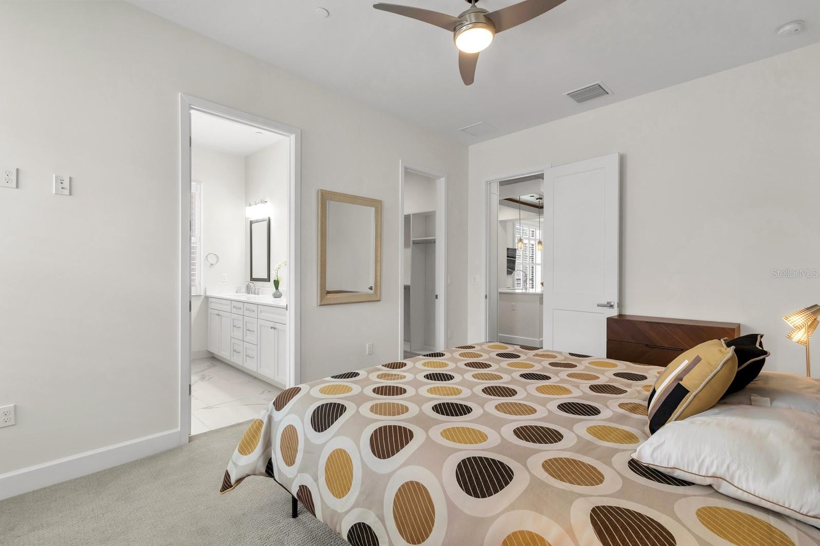 WINTER GARDEN, Florida, 34787, United States, 3 Bedrooms Bedrooms, ,3 BathroomsBathrooms,Residential,For Sale,1887240