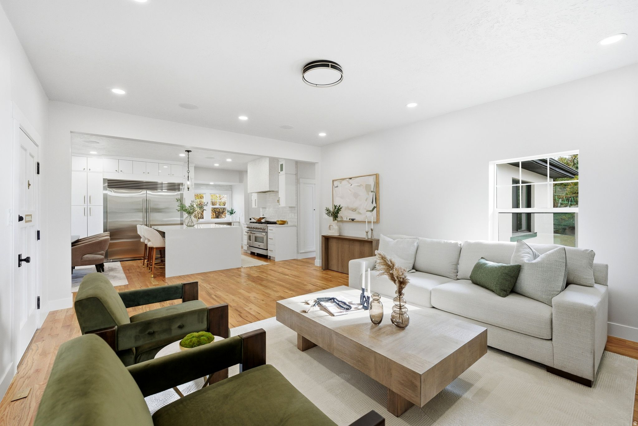 Salt Lake City, Utah, 84105, United States, 4 Bedrooms Bedrooms, ,2 BathroomsBathrooms,Residential,For Sale,2001722