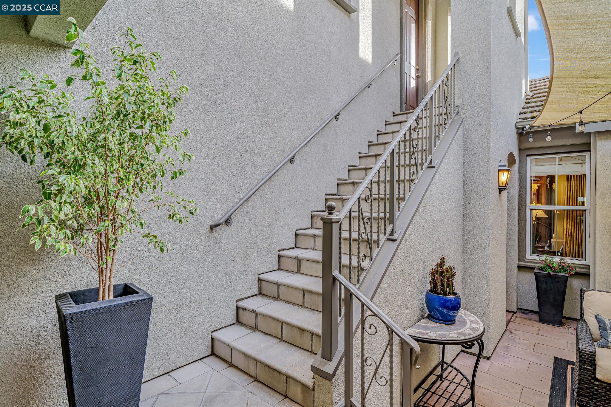 Danville, California, 94526, United States, 6 Bedrooms Bedrooms, ,6 BathroomsBathrooms,Residential,For Sale,1901970