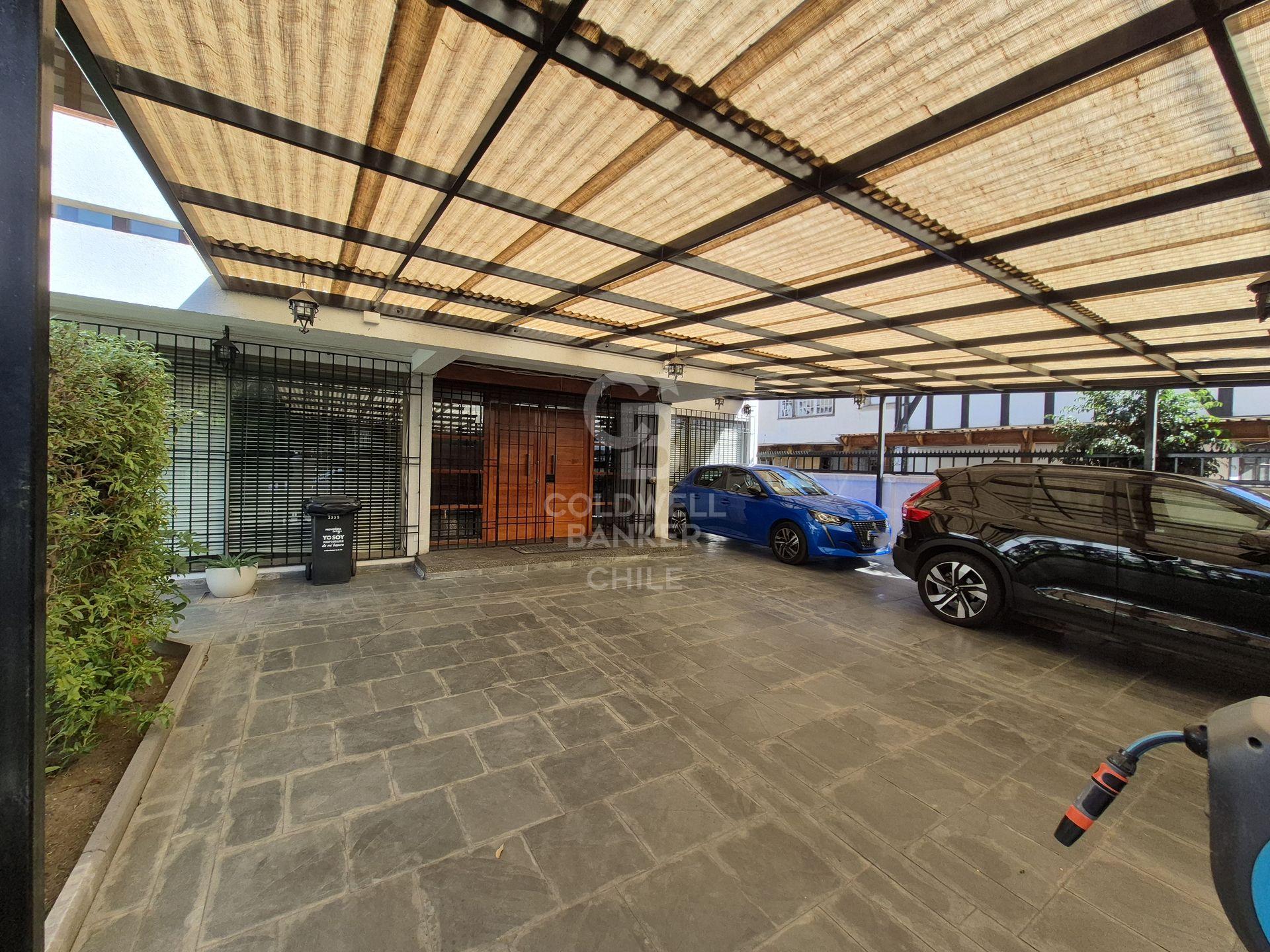 Providencia, Chile, 7 Bedrooms Bedrooms, ,4 BathroomsBathrooms,Residential,For Sale,1743964