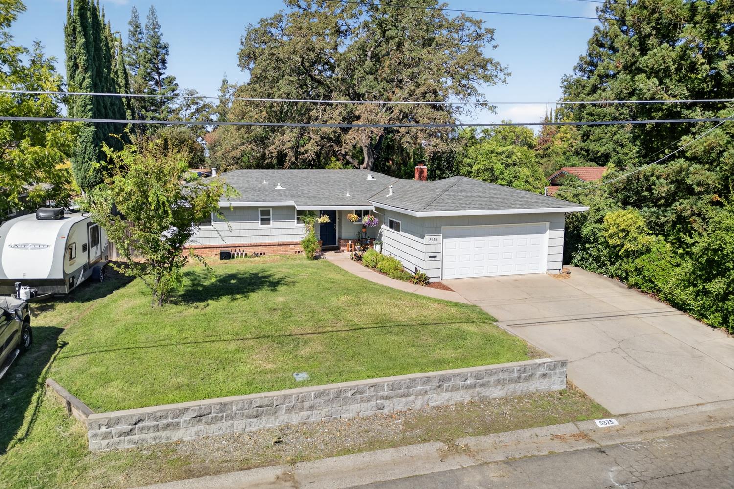 Carmichael, California, 95608, United States, 3 Bedrooms Bedrooms, ,2 BathroomsBathrooms,Residential,For Sale,1938717