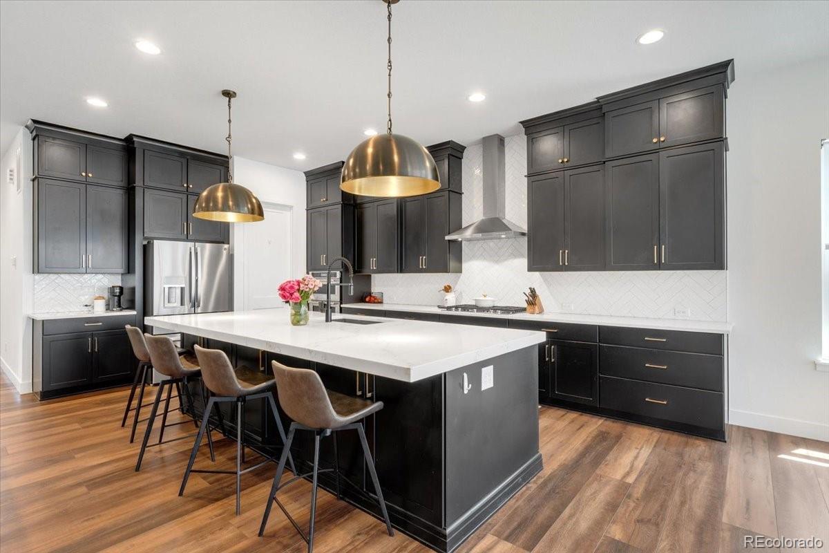 Littleton, Colorado, 80125, United States, 4 Bedrooms Bedrooms, ,4 BathroomsBathrooms,Residential,For Sale,1857685